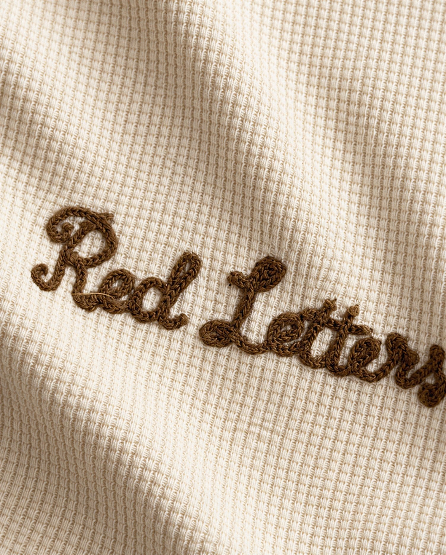 Camo L/S Thermal Shirt - Red Letters
